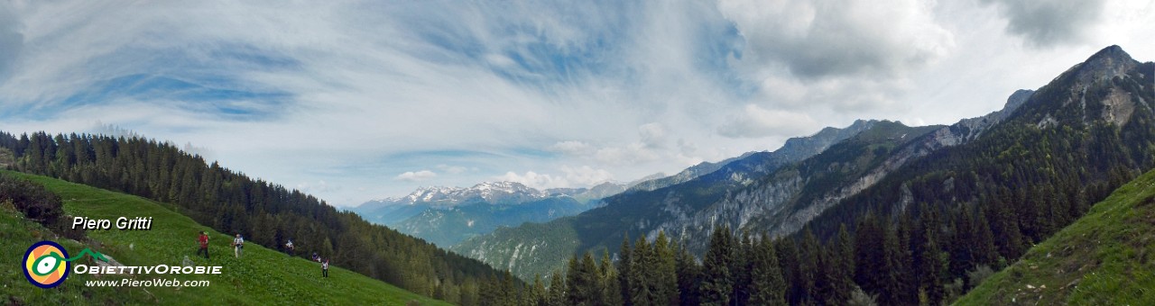 11 Panoramica dal sentiero 121 ....jpg